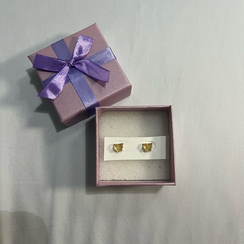new heart stud earrings